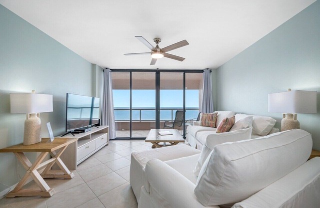 CBC 1-15C – Gulf Views, Endless Relaxation!