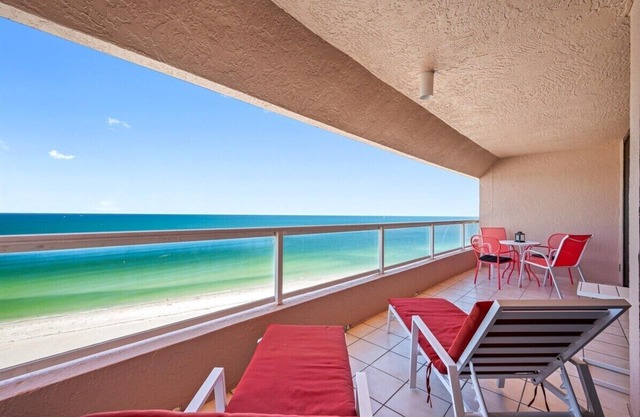 CBC 1-15D – Gulf and Intercoastal water Views!