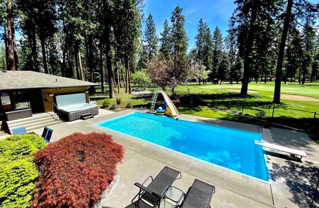 CdA Hotspot - Hot Tub & Pool
