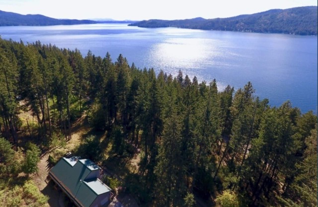 CDA Lake-House