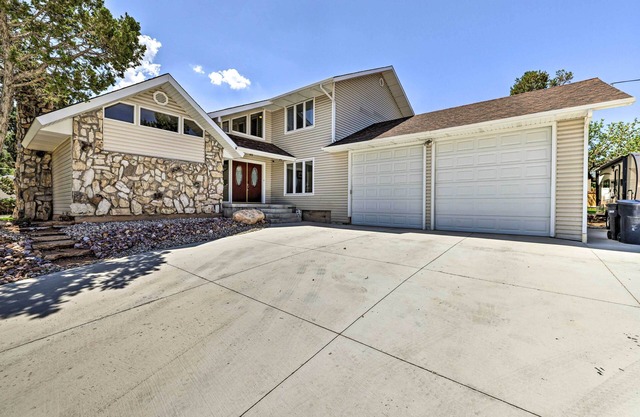 Cedar City Family Home w/ Game Room + Yard!