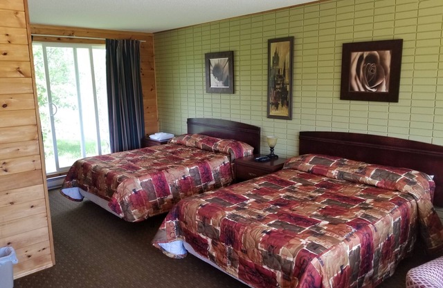 Cedar Creek Deluxe 3