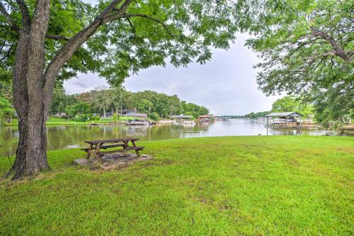 Cedar Creek Reservoir Home with Deck and Fire Pit!