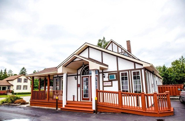 Cedar Lodge Motel