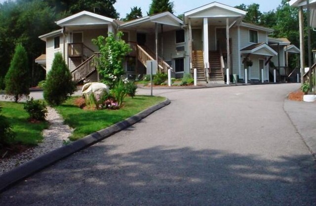 Cedar Park Whirlpool Suites