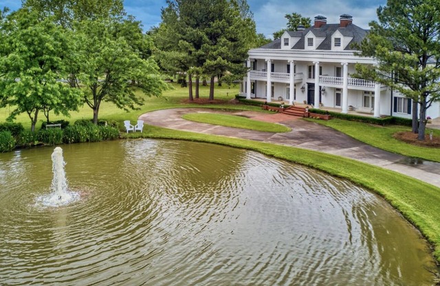 Cedar Ridge Mansion