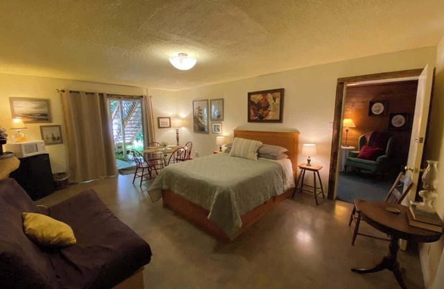 Lodge Suite near Rialto Beach & Hoh Rainforest