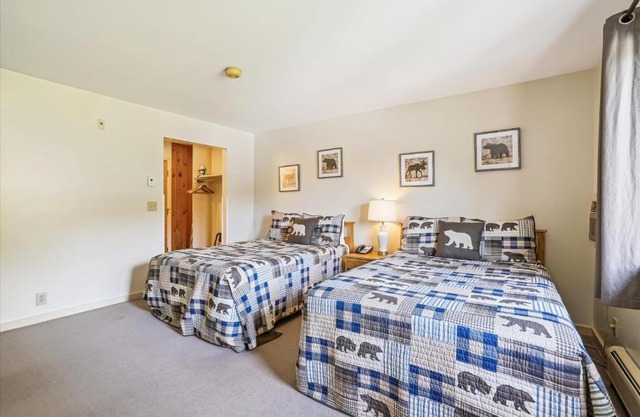 Cedarbrook Two Double bed Hotel Room with outdoor heated pool 216