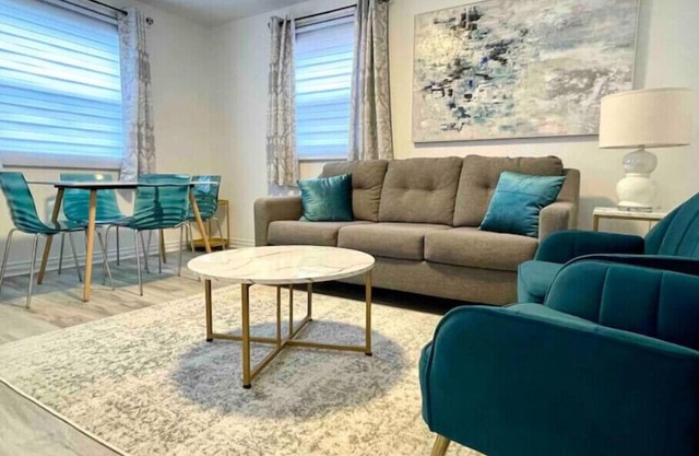 Center City with Recent Renos (King & Double Beds)