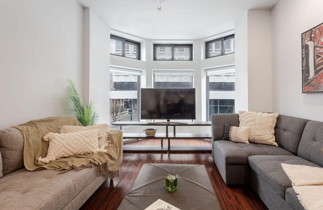 Central 1BDR Apartment on Bishop Central MTL