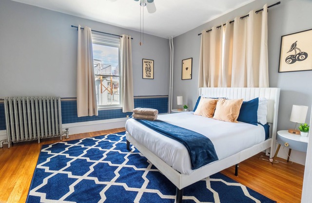 Central 3-BDR 2-BA apartment in Downtown Salem