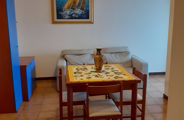 Central apartment, 3 km from the sea