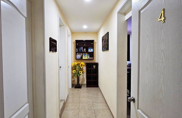 Central apartment, all services