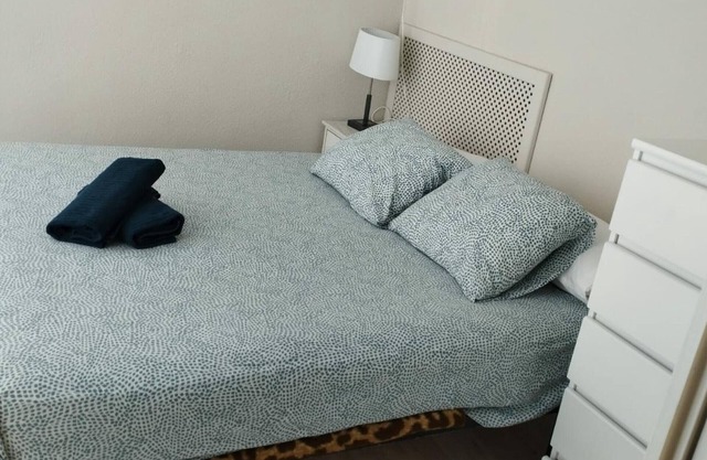 Charmant Appartement au Centre de Jaca - 2 Chambres, 1 Salle de Bain, Parking Inclus