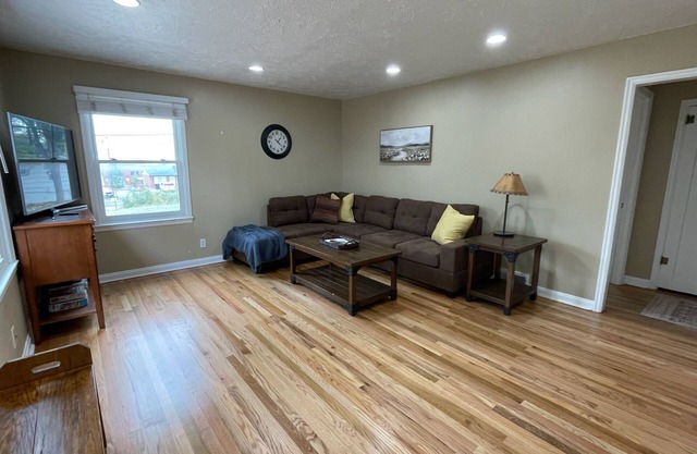 Central Casper Home - Minutes from everything Casper has to offer!