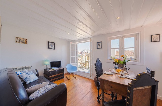 Central Cosy Apartment with Terrace in Green Street