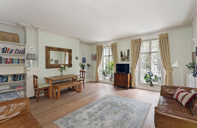 Central Covent Garden Plus Peaceful Bedrooms