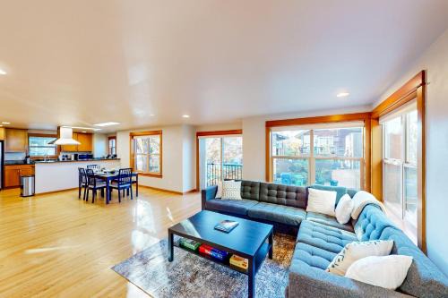 Central District Hideaway