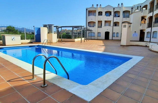 Fantastisches Duplex im Herzen von Llançà mit Pool, in der Nähe von Stränden und Geschäften