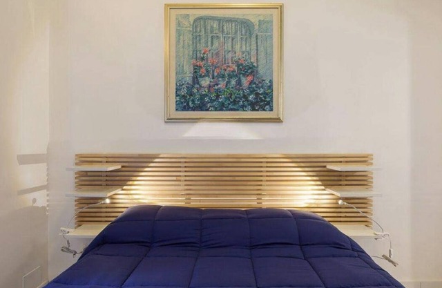 Central flat in Chiaia, Naples