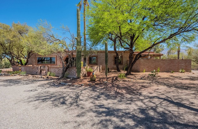 Central Foothills 3 bed 3 bath Private Hacienda with Amazing Views and Pool