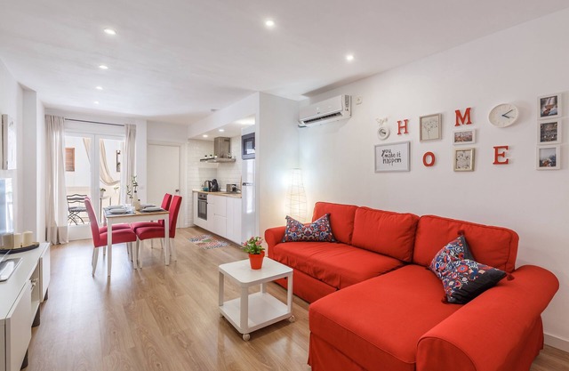 Zentrale Ferienwohnung "Aire del Mar" mit Terrasse, Klimaanlage und WLAN