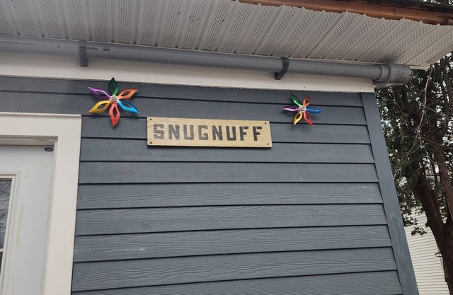 Central Location, Cozy Studio with WiFi and AC in enchanting South Burlington