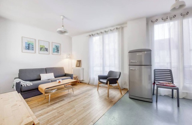 Central location, 10 Minutes to the Heart of Paris