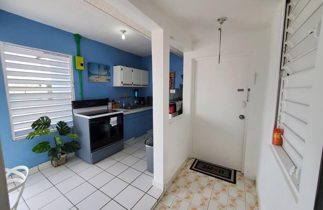 Central location apartment with WiFI + AC