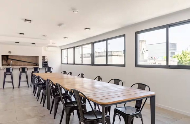 Central location | Rooftop | Fitness center | Jacuzzi w/cost