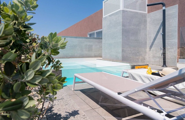 ★ Central LUX Penthouse ★ w/ POOL & 60m² terrace ⮕