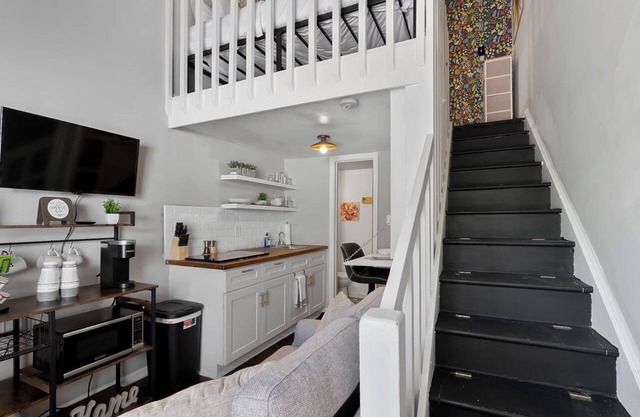 Central Lux Raleigh Loft