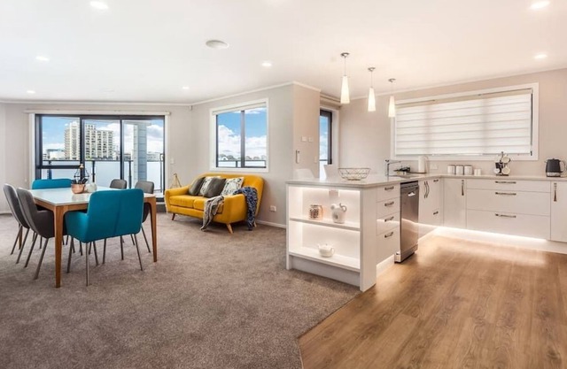 Central Manukau Hideaway