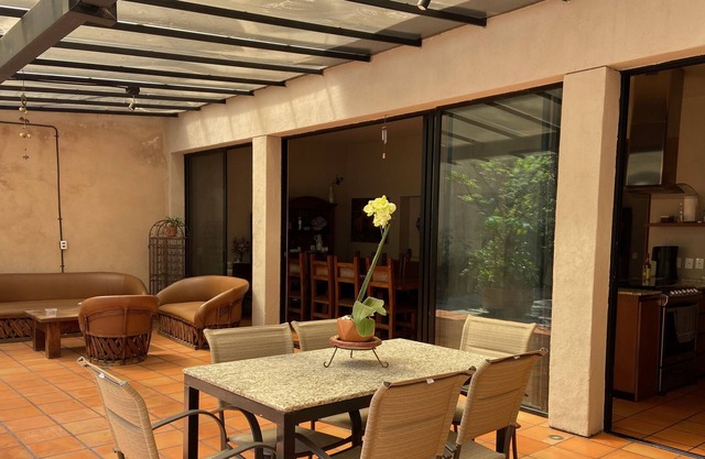 Central, spacious, Jacuzzi, 2 terraces, comfortable