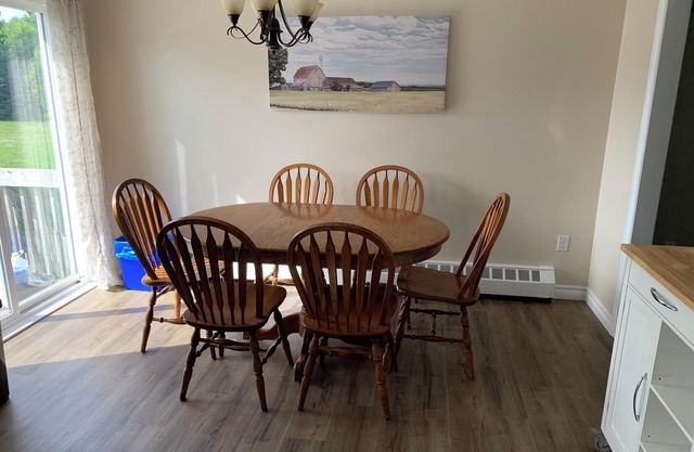 Central PEI location minutes to golf and beaches.