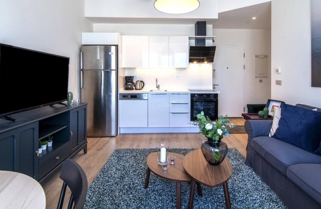 Central Residence Flat near Metro in Kartal