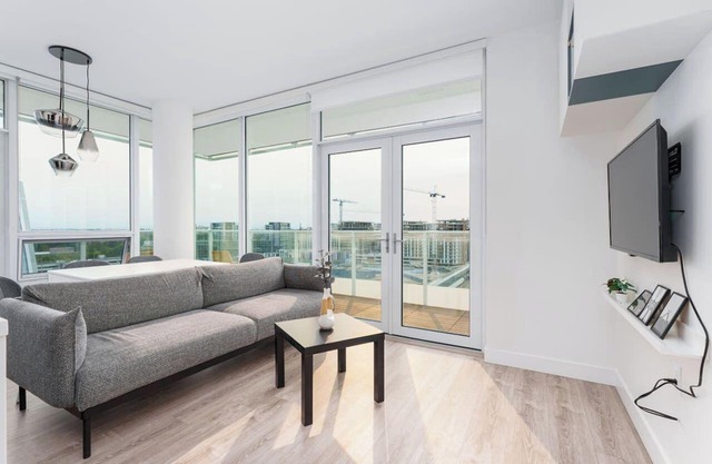 Central Richmond - 2 Bed