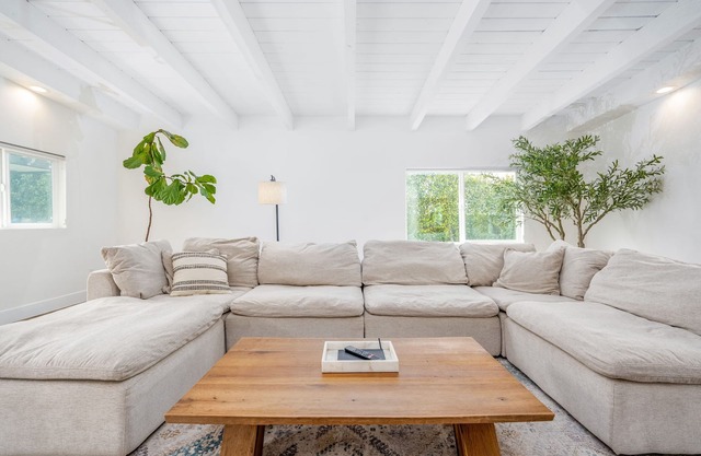 Central SD Modern&Family-Friendly Home-BBQ Non-Toxic Home -Allergy Friendly