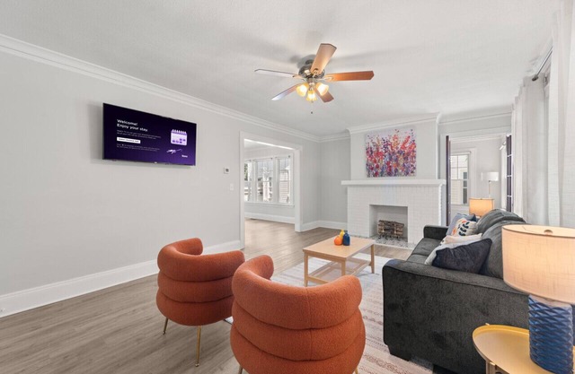 Central & Spacious | 2BDR w/ Patio | CLE Clinic