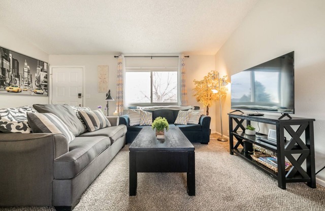 "Central Springs" Super Gemütliche 4Bed / 2Bath Home Tolle Lage! Klicken Sie hier, um mehr zu sehen