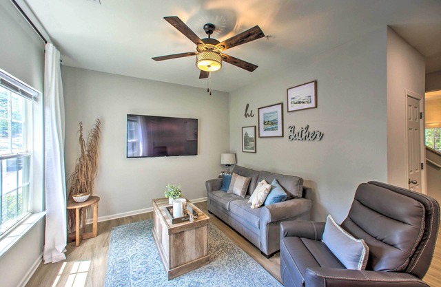 Central Townhome < 4 Mi to Clemson University