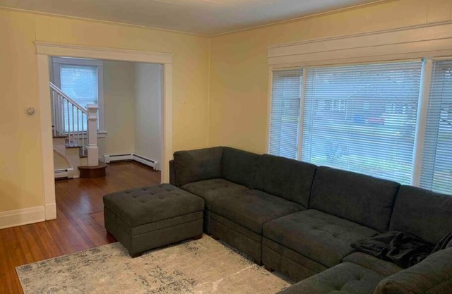 Centrally Close to West-Conn and Danbury Hospital