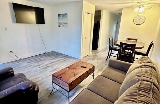 Centrally located, newly renovated 2 Bedroom, 1 bathroom