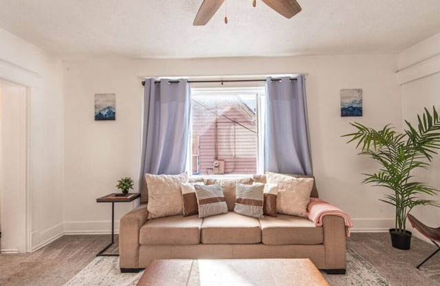 Centrally Located 3BR w/ WD Near Trails - 10 Mins