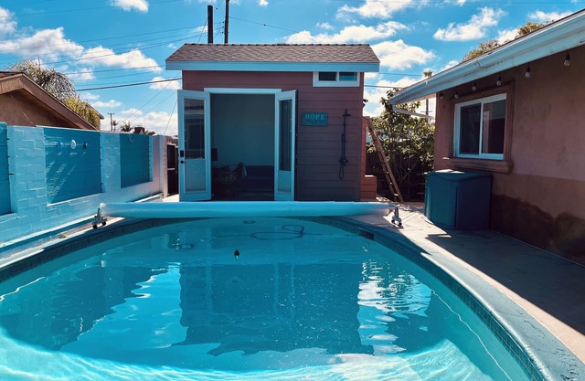 Neuer AC! * CENTRAL LOC *, sauber, gemütlich, wunderschön mit privatem Salzpool.