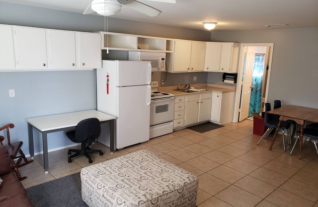 Centrally Located Mesa Studio