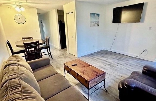 Centrally located Newly renovated 2 bedroom, 1bath washer dryer large back yard