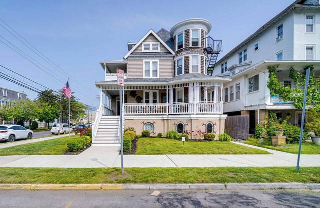Centrally Located Ocean City Apt < 1 Mi to Beaches