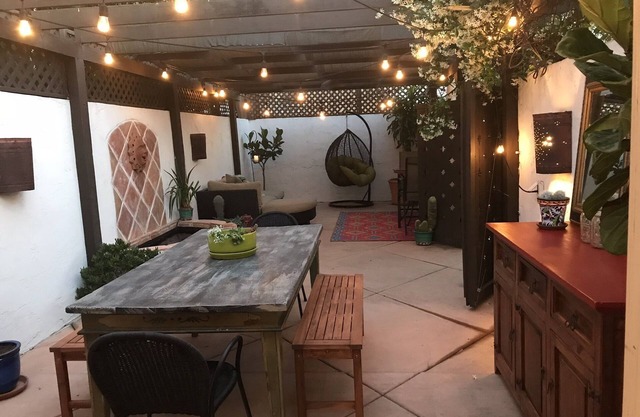 Jenny's Casita, privater Bungalow im spanischen Stil mit Klimaanlage und Parkplatz