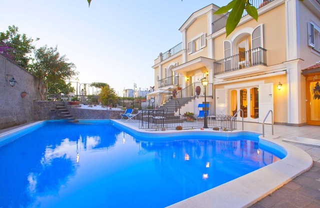 Centrally located villa with private pool and air-con, wi-fi for up to 14 people
